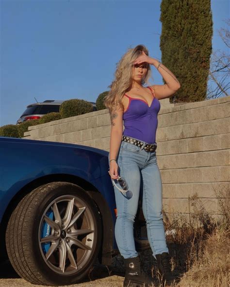 hayhayfister|big head (@heyhayfoster) • Instagram photos and videos.